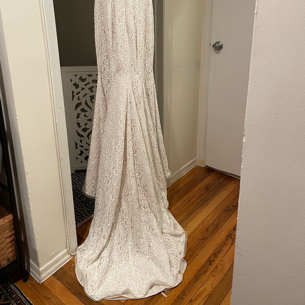 Mikaella Lace Wedding Dress - Picture 11 of 12